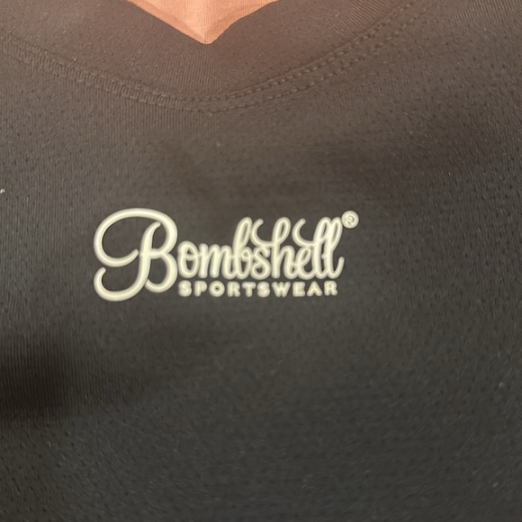 Bombshell Sportswear White Logo Mesh Jersey Side Tie Crop Top Tee Shirt Black - Picture 6 of 12